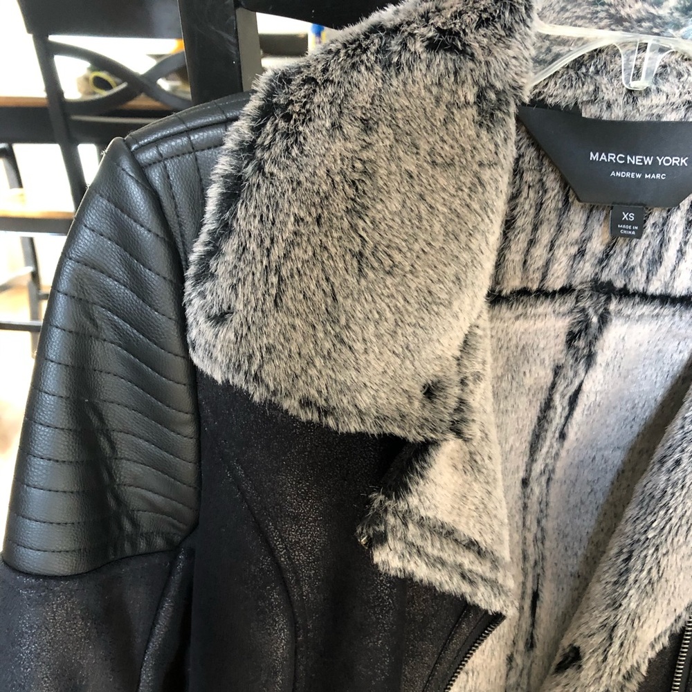 Coat - Picture 3 of 8